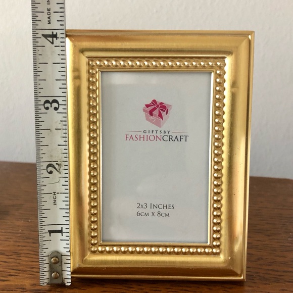 Small Gold Frame - Picture 3 of 3